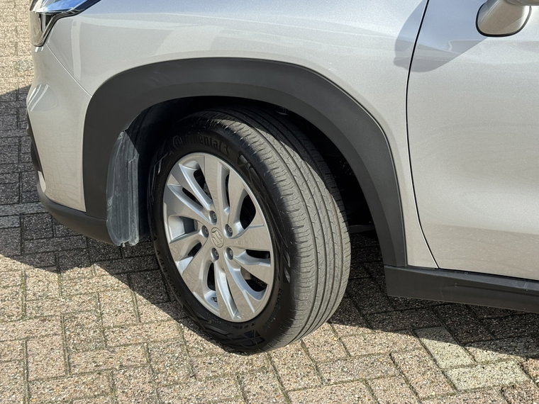 Vehicle Image 15