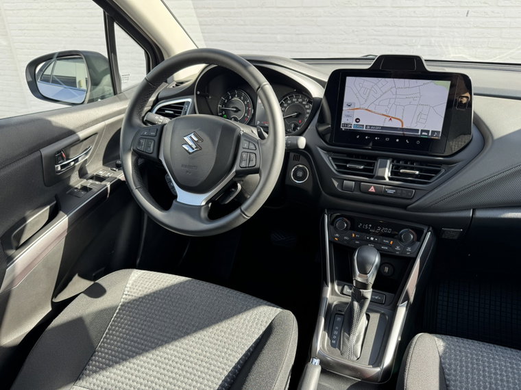Vehicle Image 22