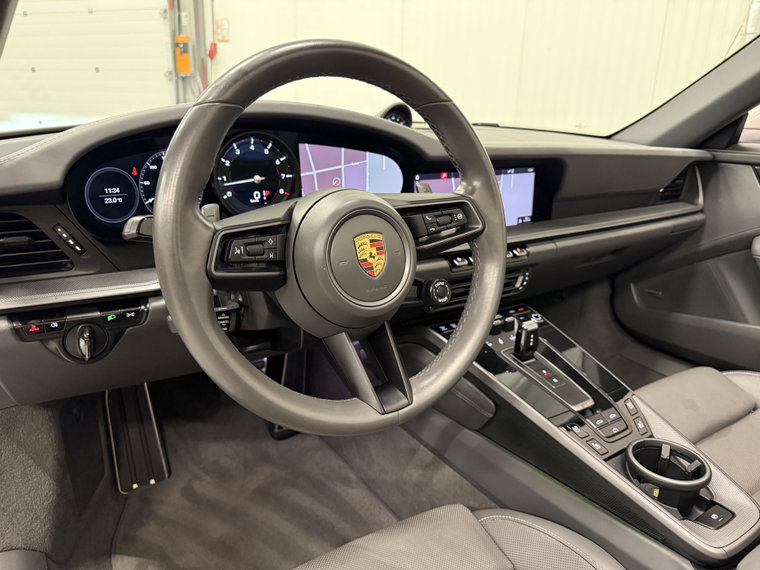 Vehicle Image 32