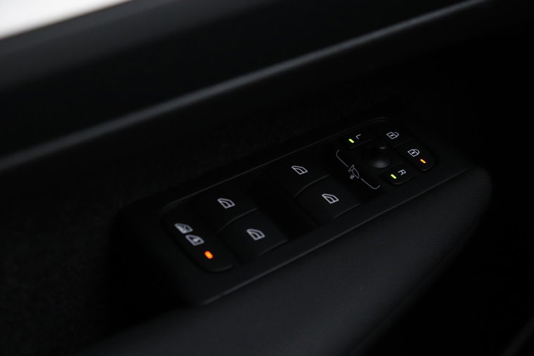 Vehicle Image 39