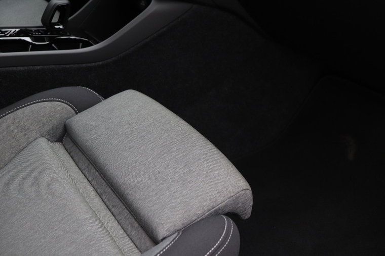 Vehicle Image 41
