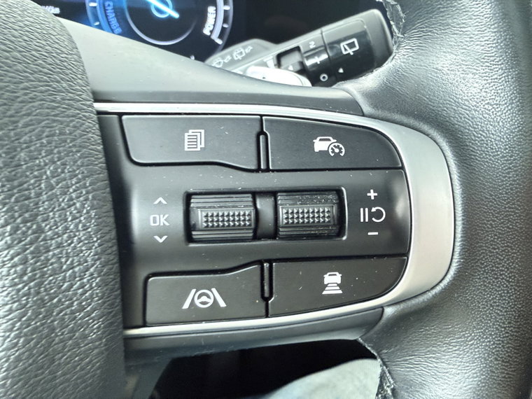 Vehicle Image 27
