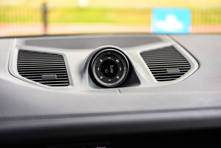 Vehicle Image 16