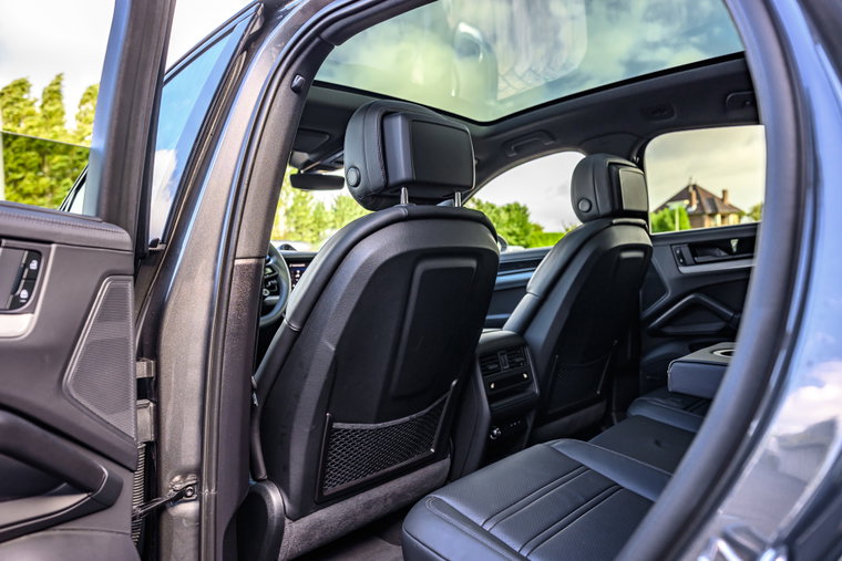 Vehicle Image 6