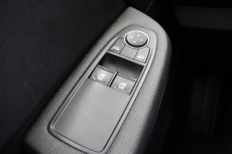 Vehicle Image 27