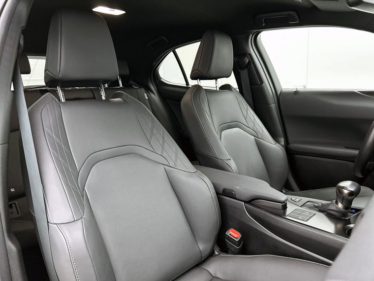 Vehicle Image 14