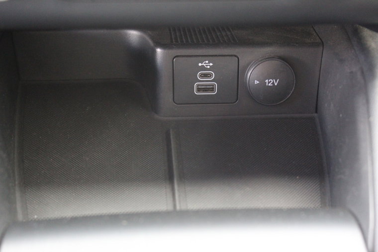 Vehicle Image 24