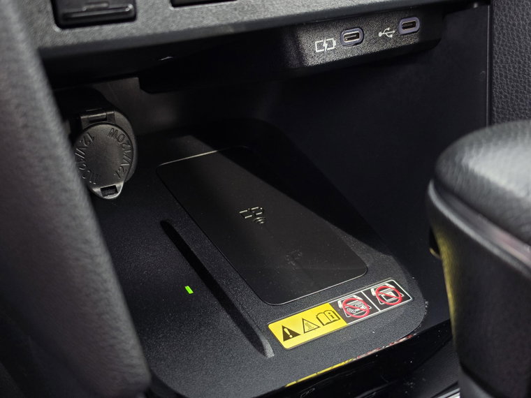 Vehicle Image 26