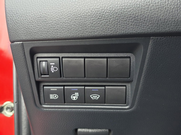 Vehicle Image 32
