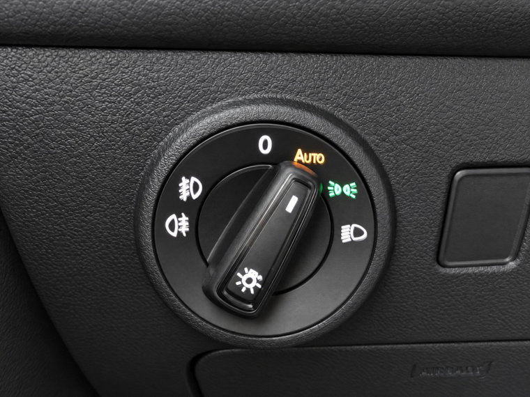 Vehicle Image 24