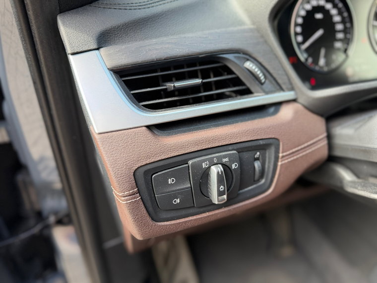 Vehicle Image 39
