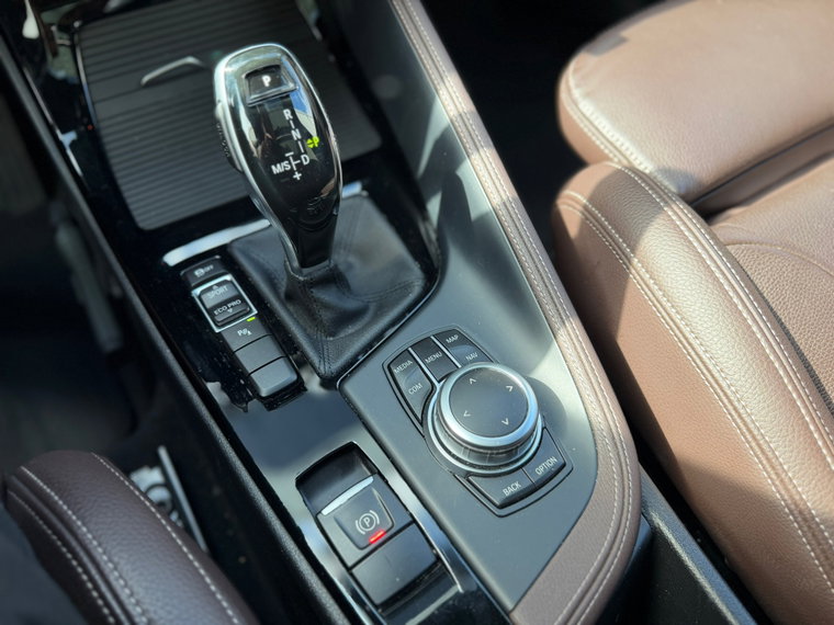 Vehicle Image 45