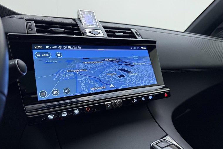 Vehicle Image 35