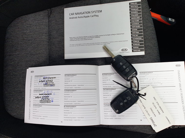 Vehicle Image 13
