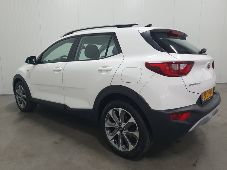 Vehicle Image 17