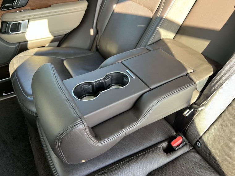Vehicle Image 35