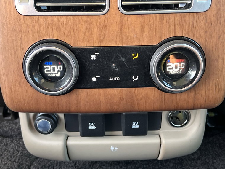 Vehicle Image 38