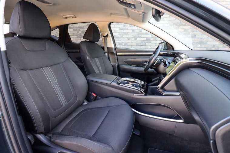 Vehicle Image 12