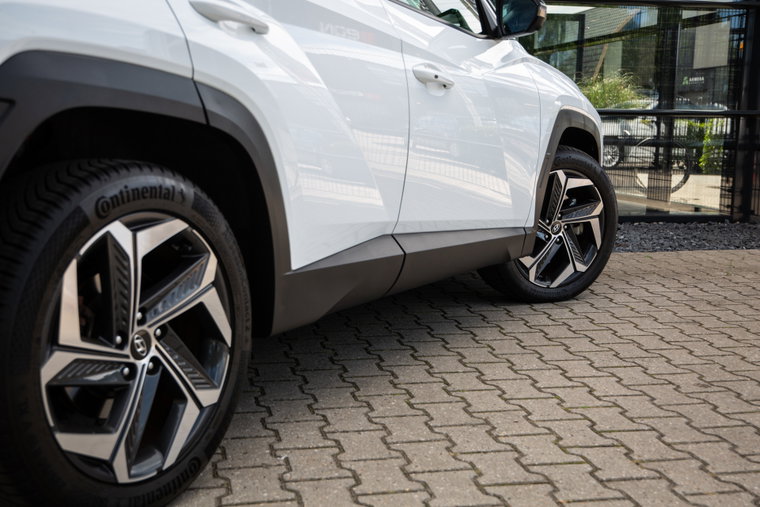 Vehicle Image 10