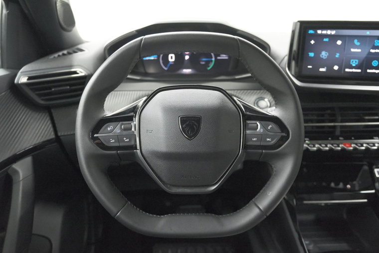Vehicle Image 26
