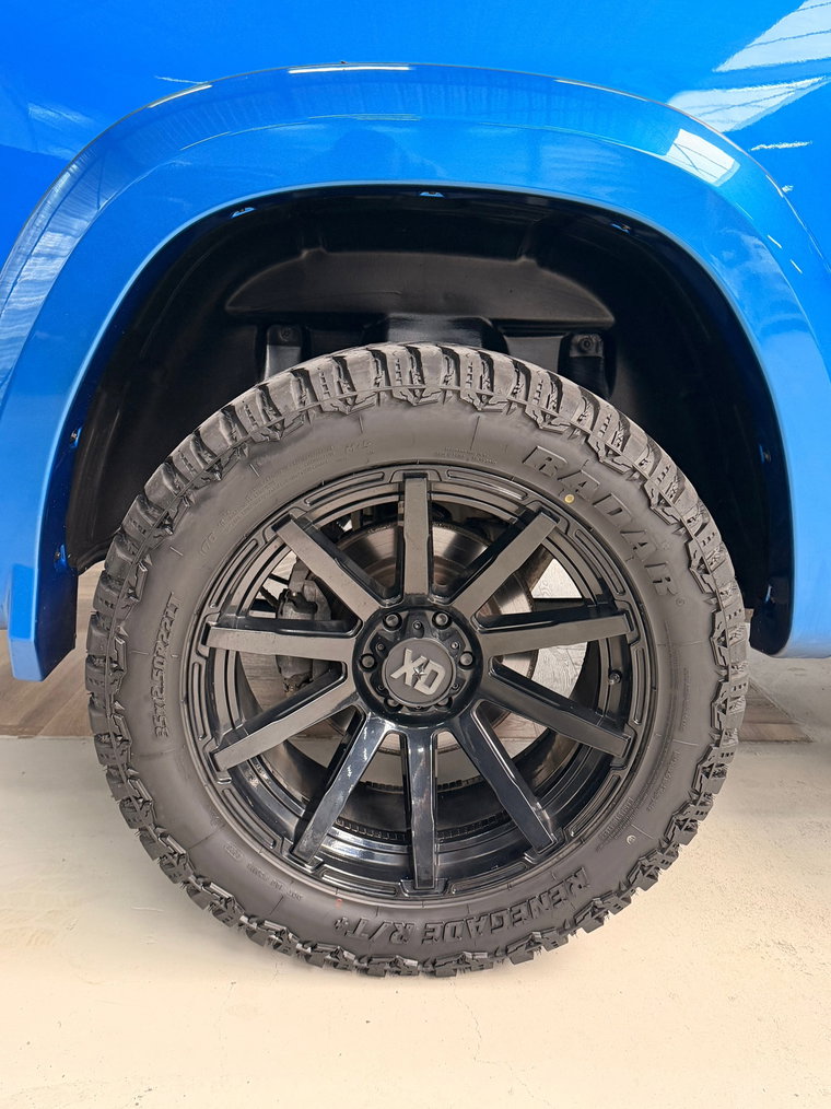 Vehicle Image 22