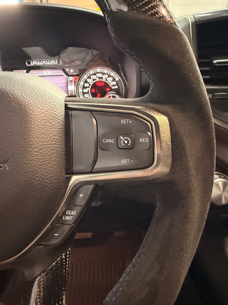 Vehicle Image 34