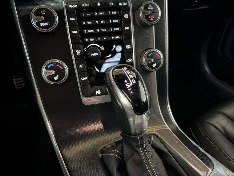 Vehicle Image 39
