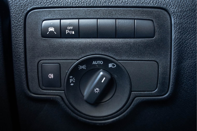 Vehicle Image 27