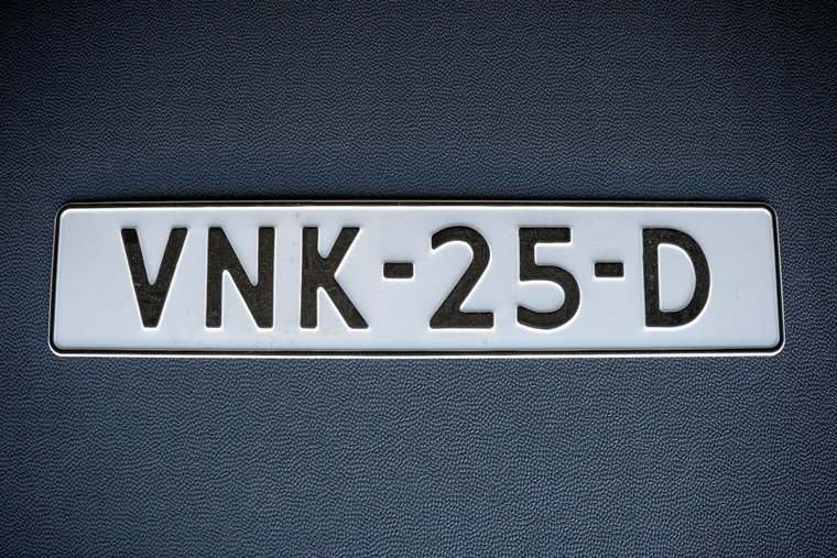Vehicle Image 32