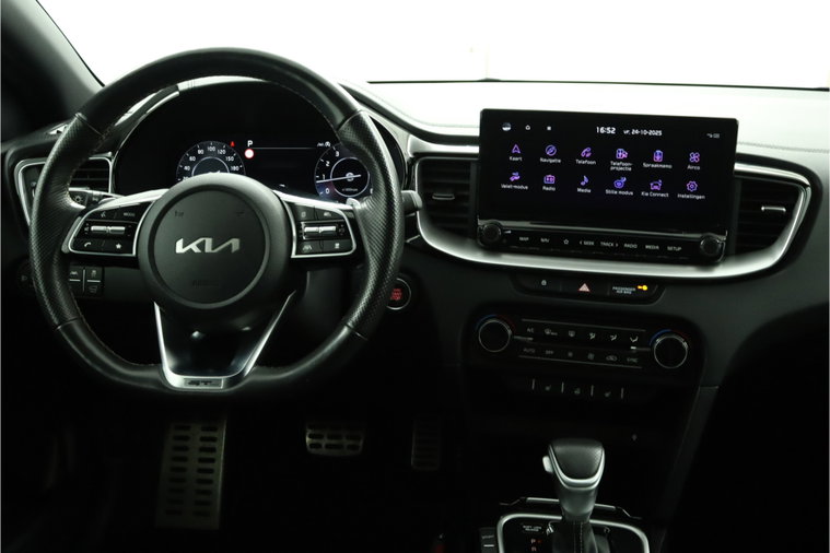 Vehicle Image 32