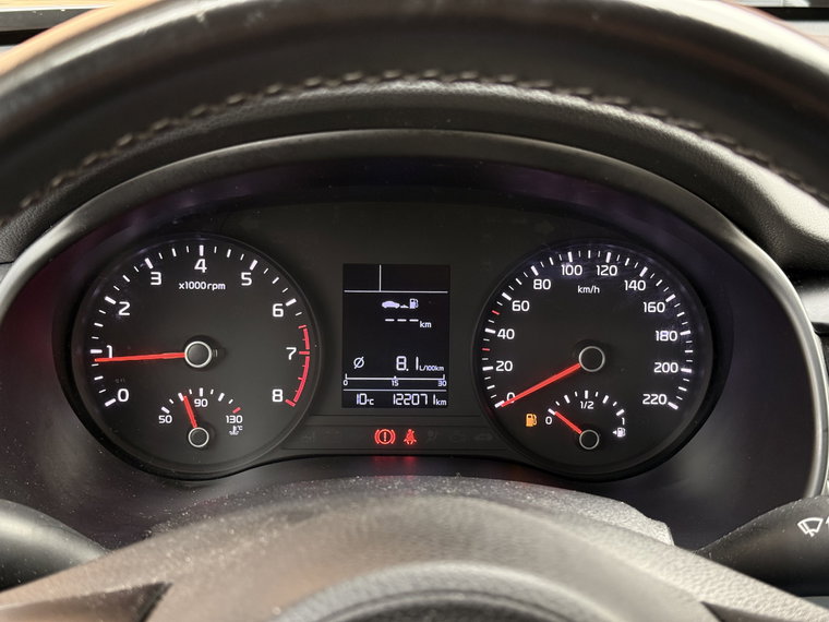 Vehicle Image 23