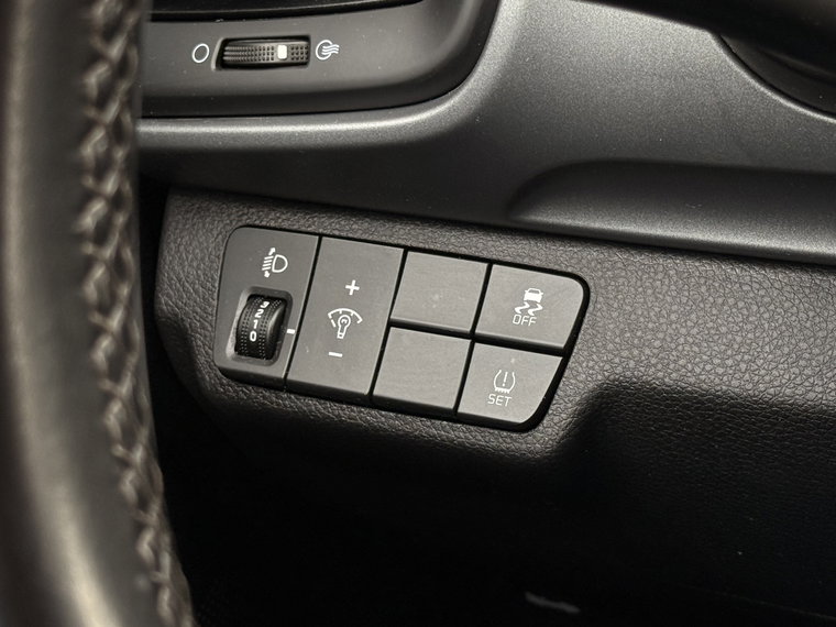 Vehicle Image 34