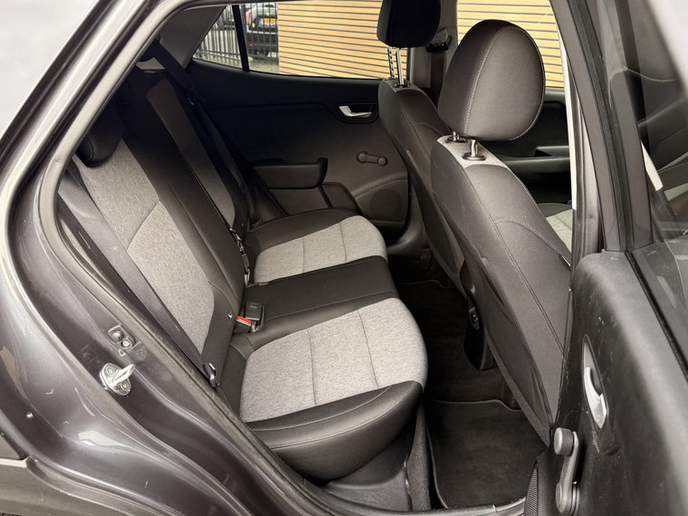 Vehicle Image 37