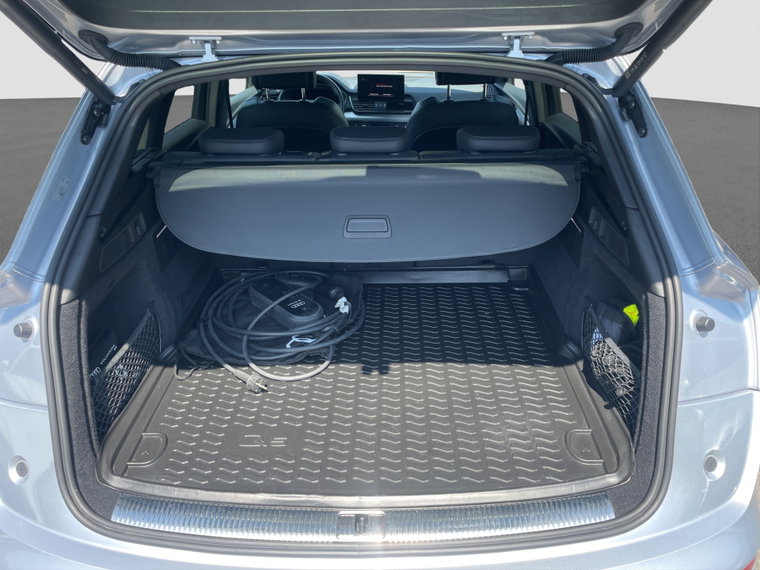 Vehicle Image 25