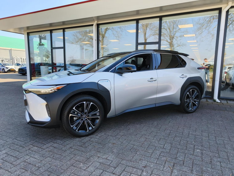 Vehicle Image 7