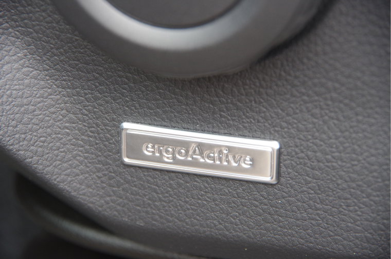 Vehicle Image 37