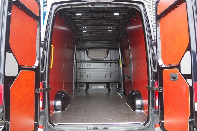 Vehicle Image 11