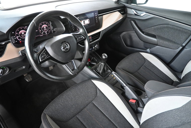 Vehicle Image 22