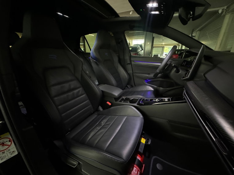 Vehicle Image 30
