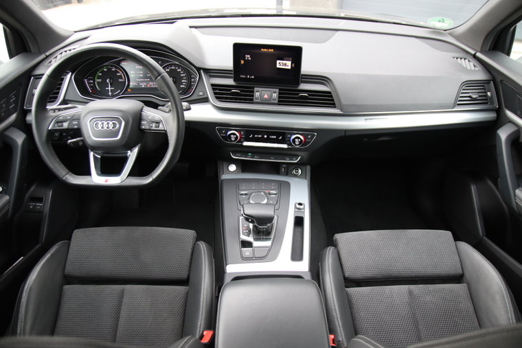 Vehicle Image 18