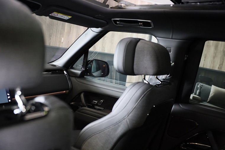 Vehicle Image 35