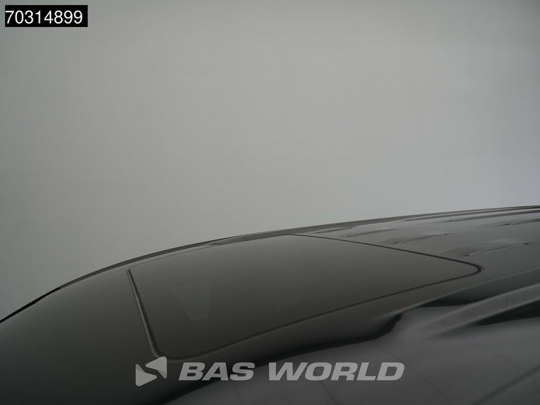 Vehicle Image 38