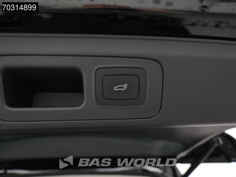 Vehicle Image 40