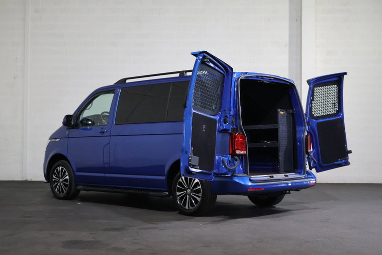 Vehicle Image 13