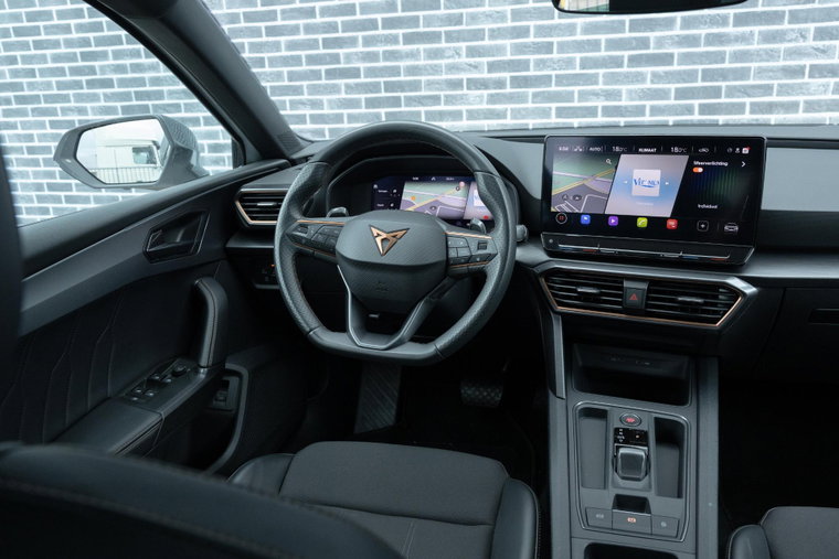 Vehicle Image 38