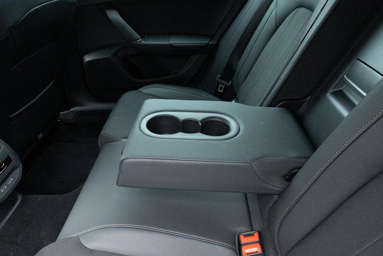 Vehicle Image 42