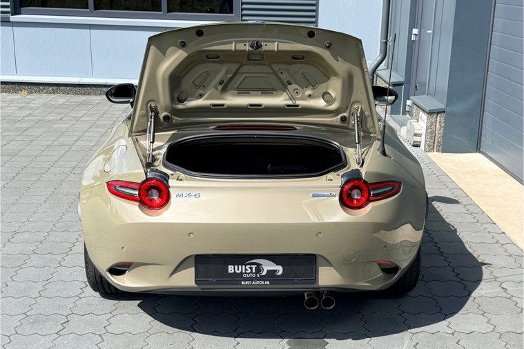 Vehicle Image 39