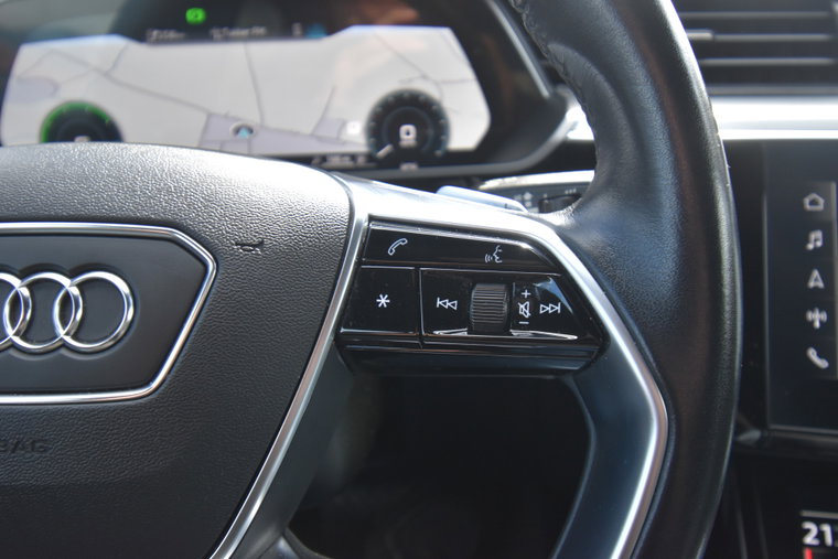 Vehicle Image 41