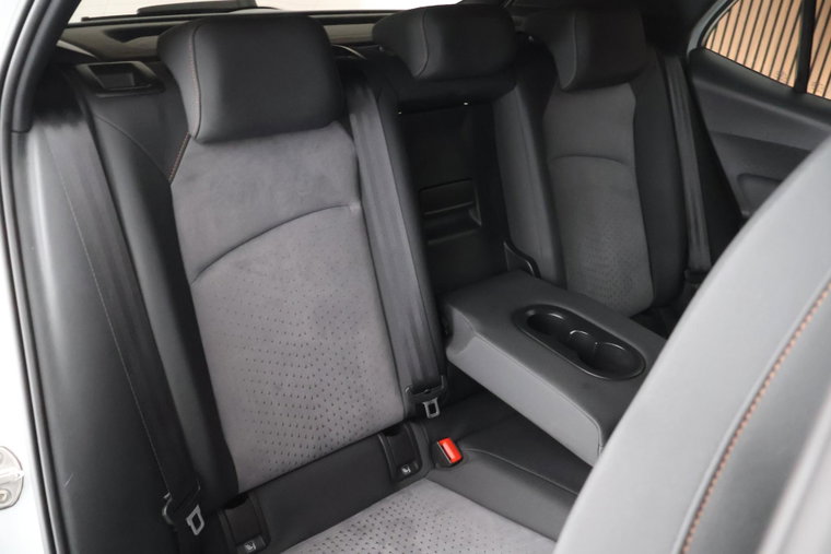 Vehicle Image 36