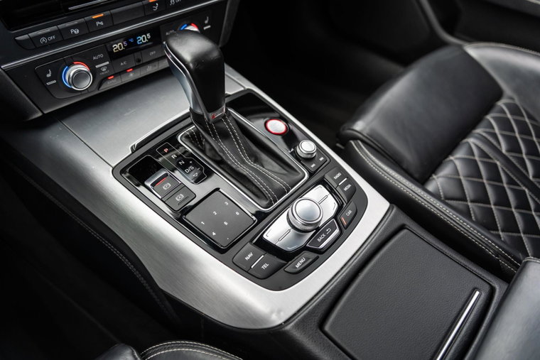 Vehicle Image 35
